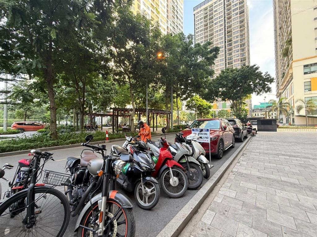 Bán căn hộ chung cư n03 ngoại giao đoàn  view hồ điều hòa  dt 114m2  giá 12.x tỷ