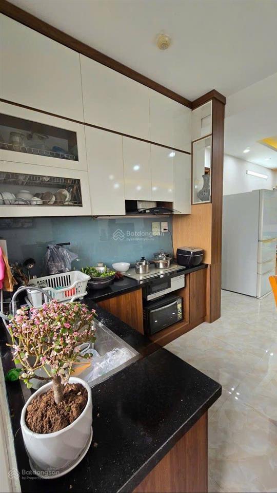 Căn 2 ngủ  view hồ tây  chung cư c18 lạc long quân  xuân la  tây hồ  nhỉnh 8 tỷ