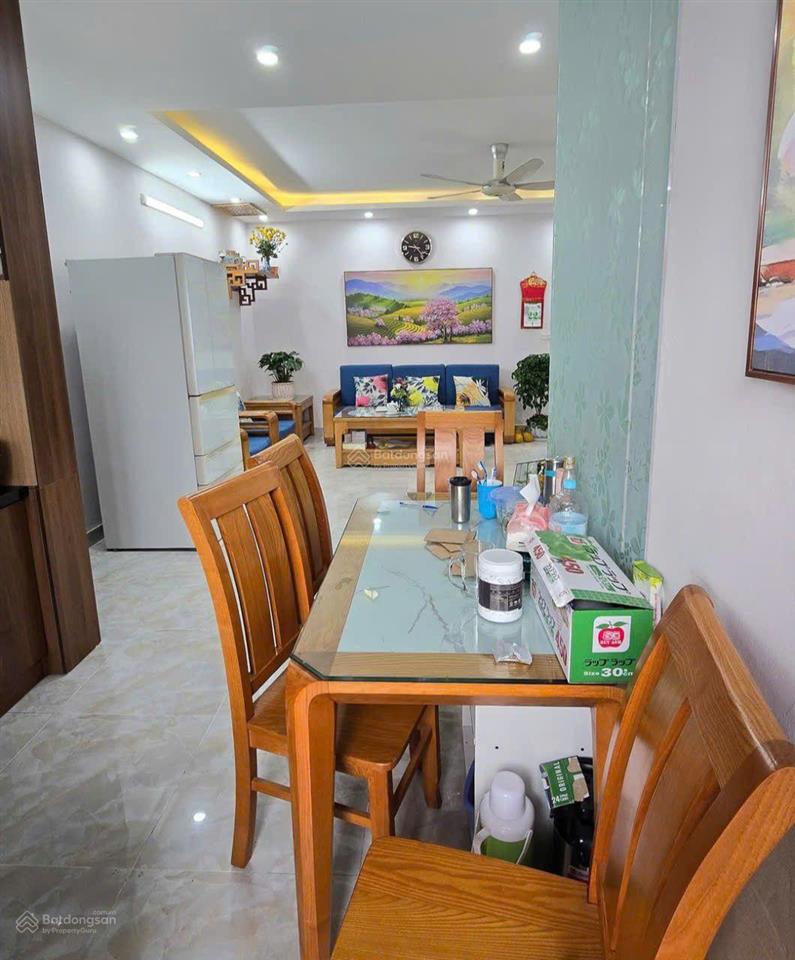 Căn 2 ngủ  view hồ tây  chung cư c18 lạc long quân  xuân la  tây hồ  nhỉnh 8 tỷ