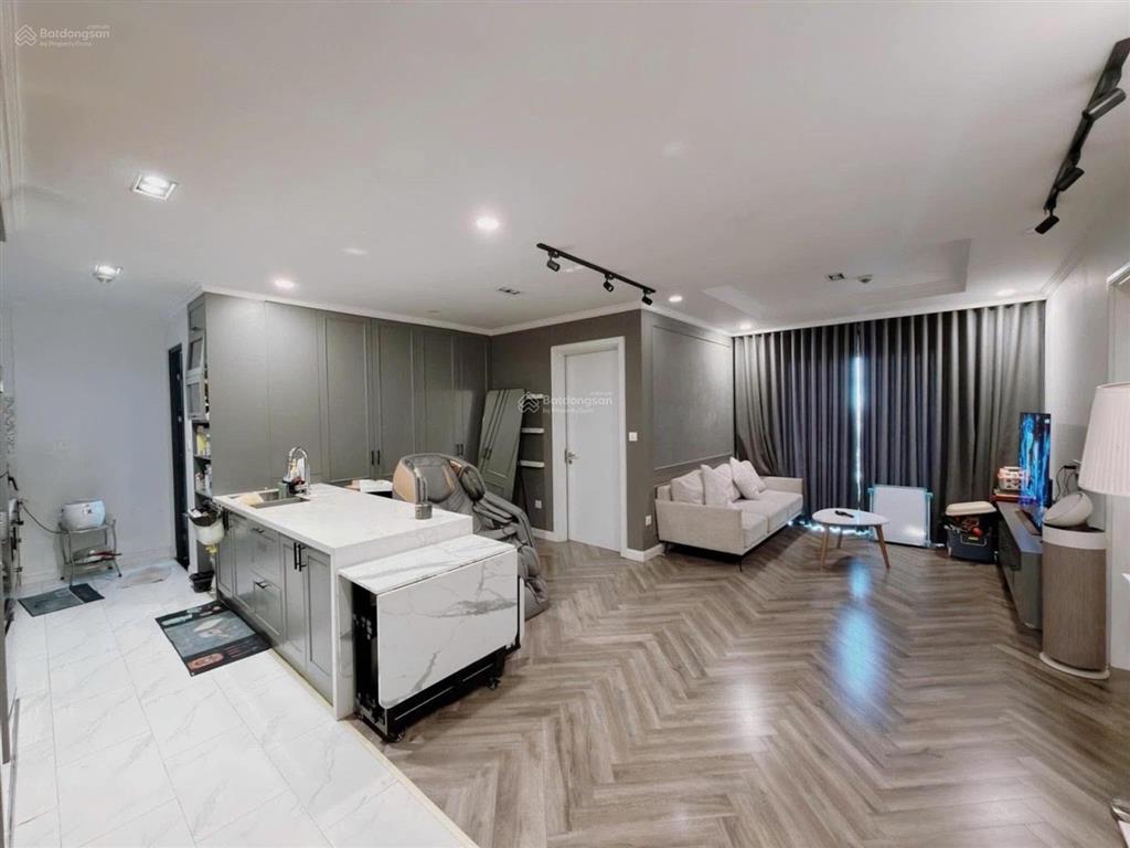Căn hộ cao cấp chung cư kosmo tây hồ  hướng đông nam view hồ tây  nhỉnh 10 tỷ  nội thất cao cấp