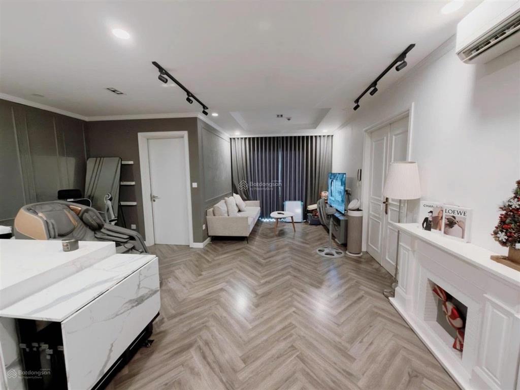 Căn hộ cao cấp chung cư kosmo tây hồ  hướng đông nam view hồ tây  nhỉnh 10 tỷ  nội thất cao cấp