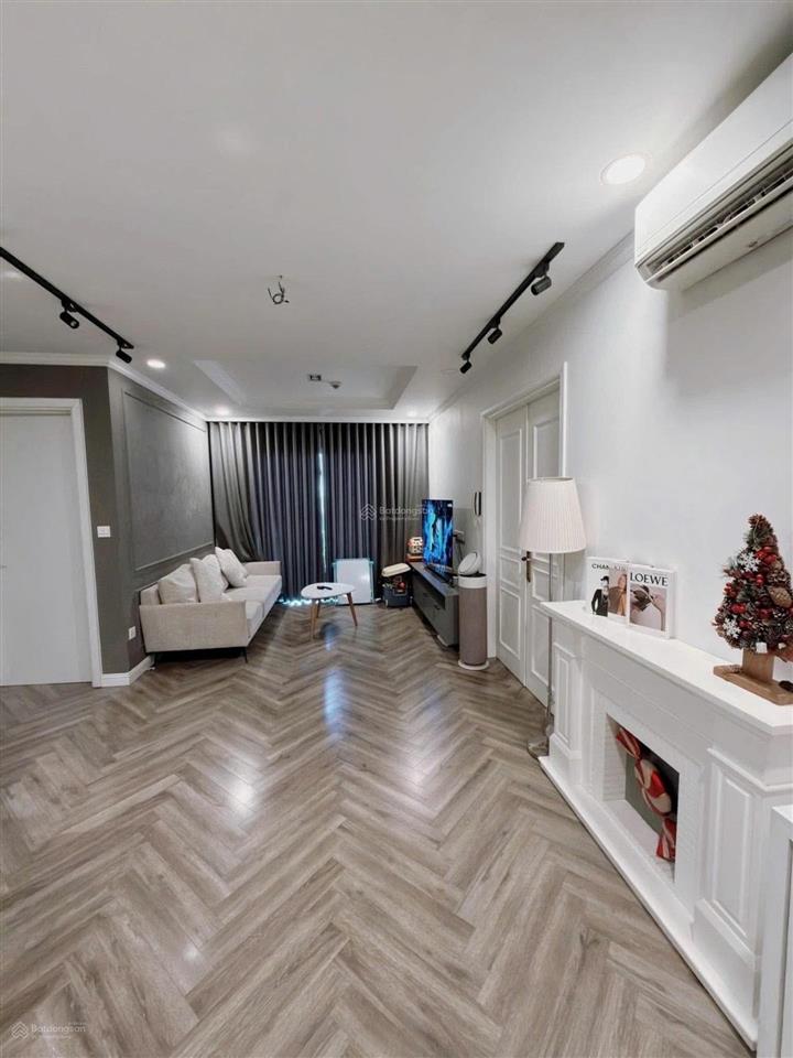 Căn hộ cao cấp chung cư kosmo tây hồ  hướng đông nam view hồ tây  nhỉnh 10 tỷ  nội thất cao cấp