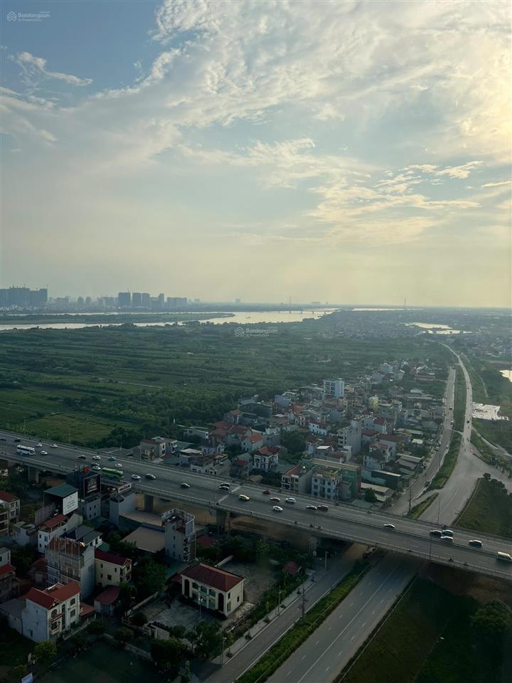 Bán căn hộ 2 ngủ  tòa c chung cư intracom vĩnh ngọc  đông anh  view sông hồng và cầu nhật tân