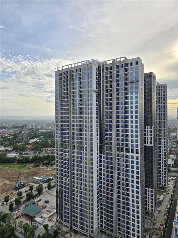 Bà chị em giảm dưới giá hợp đồng mua bán căn 1n+ 48m2 bc đông nam v1 giá 3800 thu về