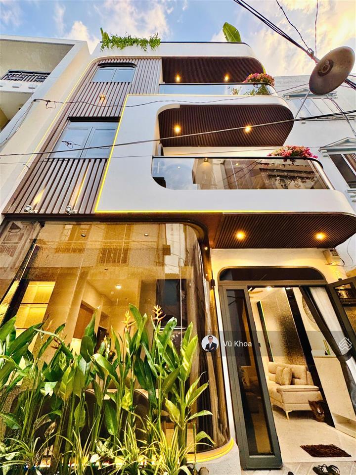 Dọn vào ở ngay! thích quảng đức, phú nhuận  dt 6x6m, vuông vức (sẵn 4 tầng, 3 pn) chỉ 7,9 tỷ tl