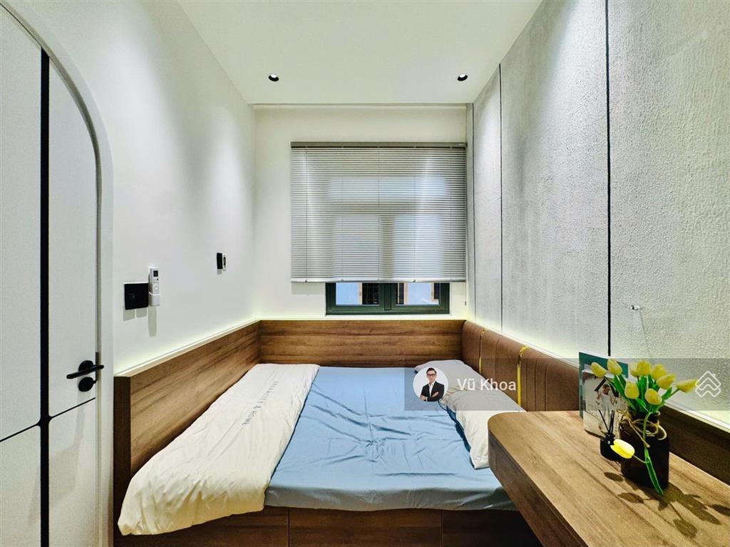 Dọn vào ở ngay! thích quảng đức, phú nhuận  dt 6x6m, vuông vức (sẵn 4 tầng, 3 pn) chỉ 7,9 tỷ tl