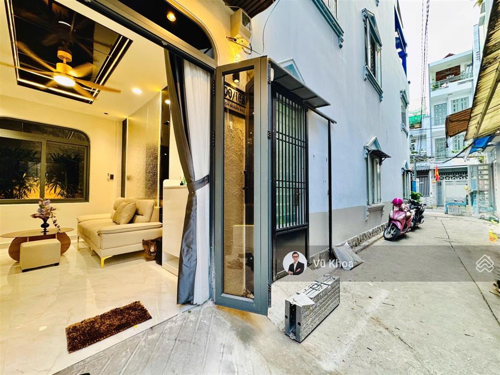 Dọn vào ở ngay! thích quảng đức, phú nhuận  dt 6x6m, vuông vức (sẵn 4 tầng, 3 pn) chỉ 7,9 tỷ tl