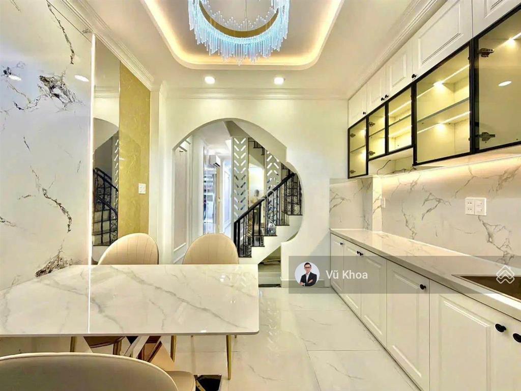 Vào ở ngay! phan xích long, phú nhuận  sẵn 3 tầng, 4 pn (dt 50m2, vuông vức) chỉ 8,9 tỷ tl