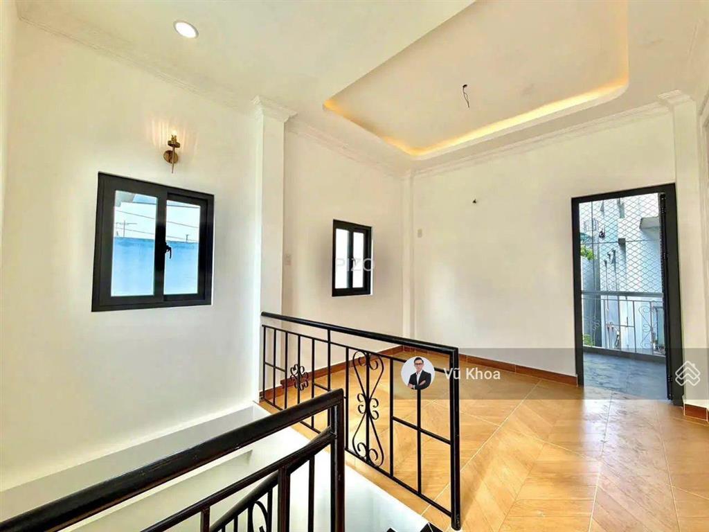 Vào ở ngay! phan xích long, phú nhuận  sẵn 3 tầng, 4 pn (dt 50m2, vuông vức) chỉ 8,9 tỷ tl