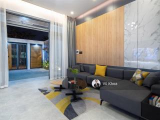 Hiếm! góc 3 mặt hẻm khu huỳnh văn bánh, phú nhuận  sẵn 3 tầng (5,6x7m, vuông vức) chỉ 9,5 tỷ tl