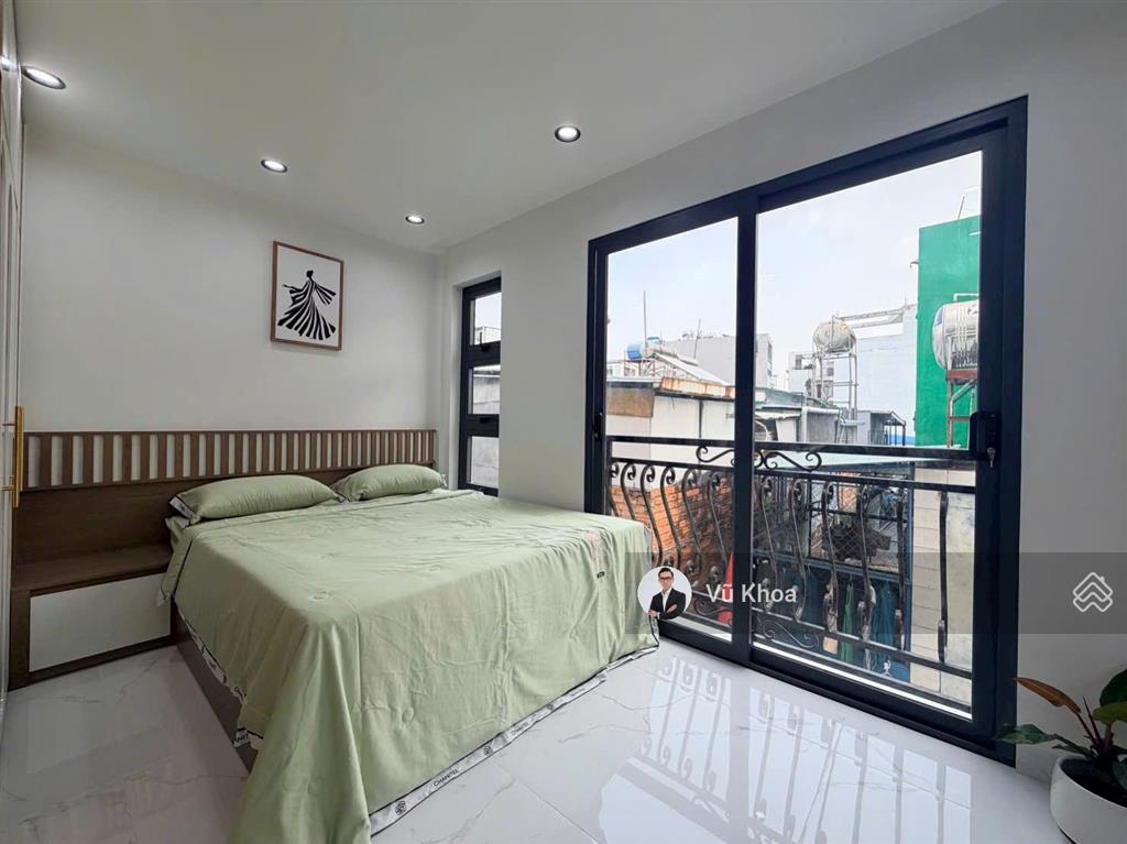 Vào ở ngay! nhà 2 mt khu phan xích long, phú nhuận  sẵn 5 tầng mới (5x8m, vuông vức) chỉ 9 tỷ tl