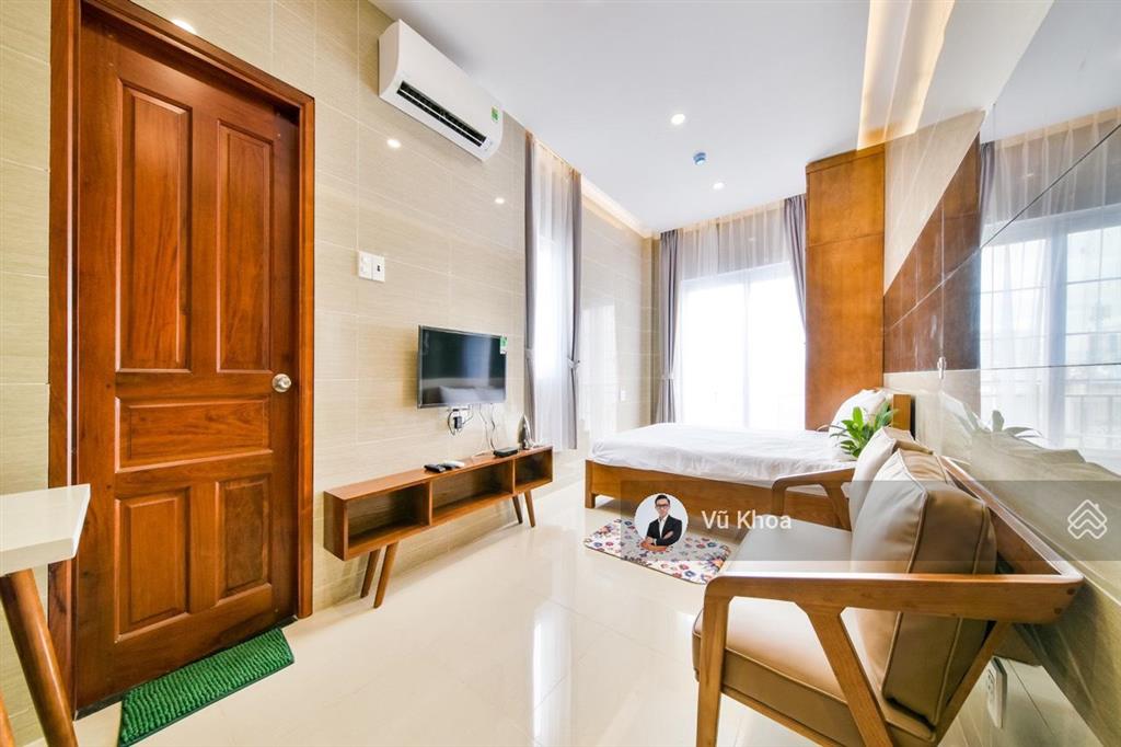 Dòng tiền 55 triệu/tháng  hẻm 6m huỳnh văn bánh, phú nhuận  sẵn 5 tầng (5,3x15m) chỉ 16,5 tỷ tl