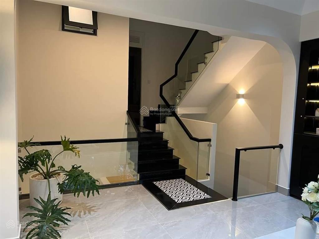 Duy nhất! hẻm 6m nam kỳ khởi nghĩa, quận 3  dt 4x15m, vuông vức (5 tầng, 6 pn) chỉ 13,5 tỷ tl