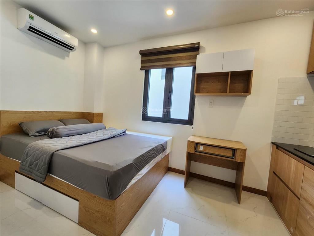 Thu nhập 85 tr/tháng  khu phan xích long, q.phú nhuận  dt 5,5x24m (hầm + 5 tầng) chỉ 23 tỷ tl