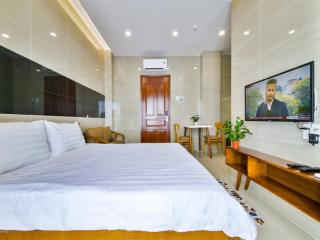 Thu nhập 55 triệu/tháng  hẻm 6m huỳnh văn bánh, q.phú nhuận  sẵn 5 tầng (5,3x15m) chỉ 16,5 tỷ tl