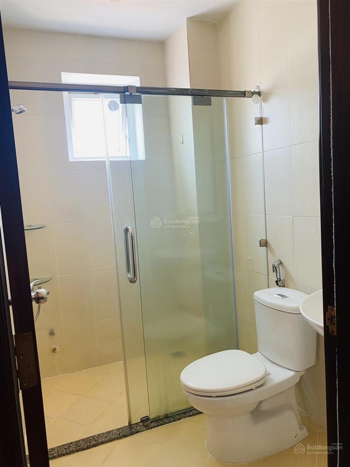 Gấp bán! hẻm 6m tôn thất tùng, quận 1  dt 6,5x20m, vuông vức 130m2 (nhà cấp 4) chỉ 49 tỷ tl