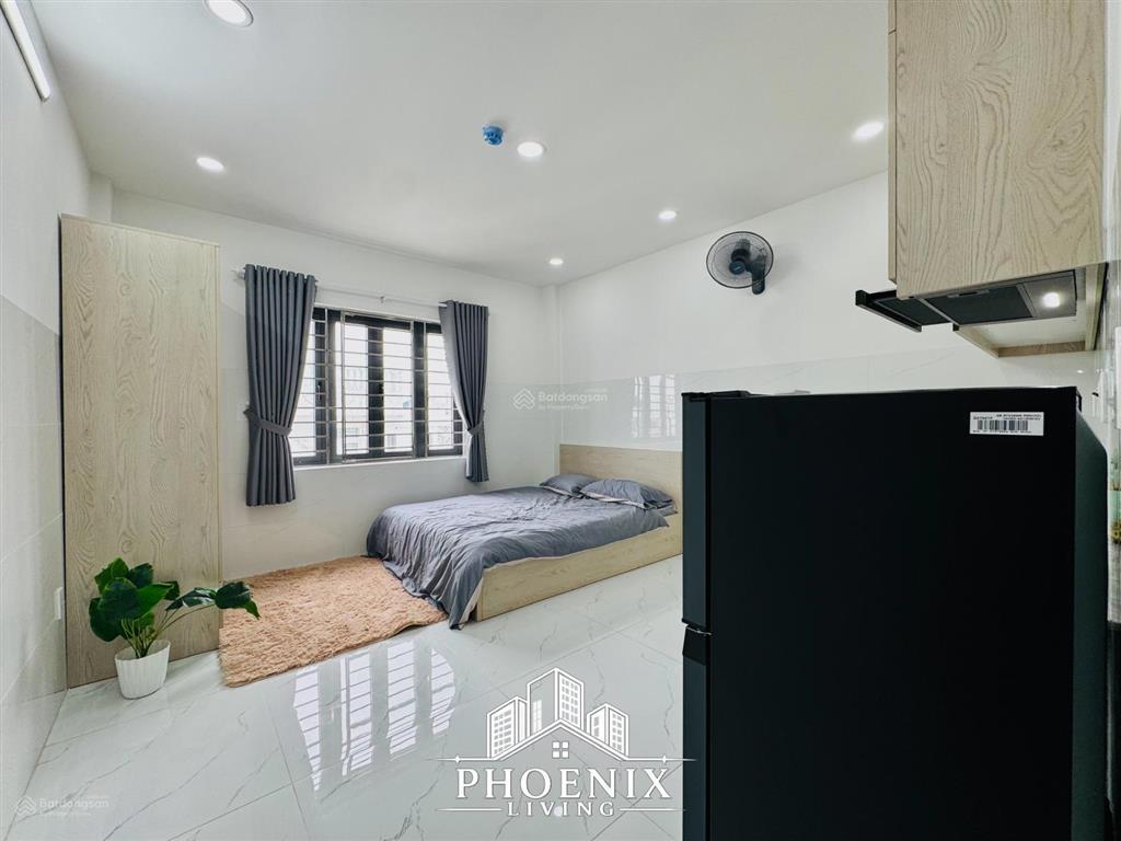 Studio mới xây  đầy đủ nội thất  máy hút mùi  cửa sổ thoáng ngay lê văn khương