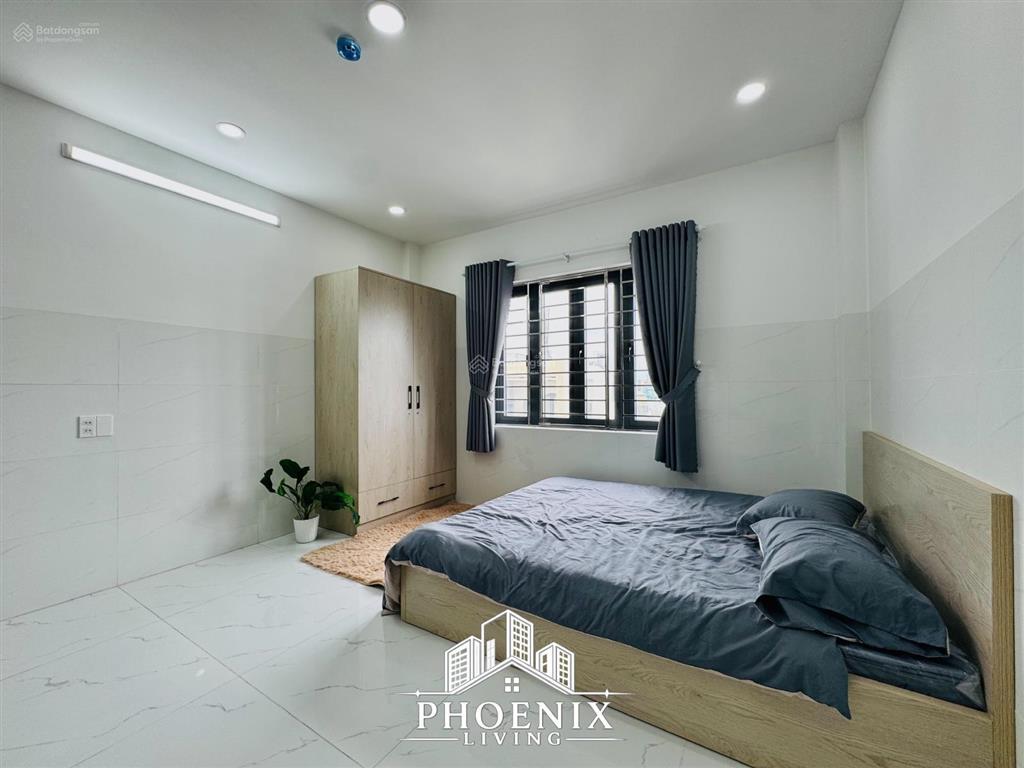 Studio mới xây  đầy đủ nội thất  máy hút mùi  cửa sổ thoáng ngay lê văn khương