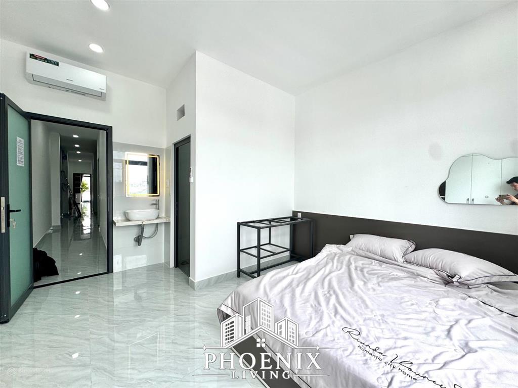Studio mới xây 100% cửa sổ lớn, full nội thất, ngay tô ký  cvpm quang trung
