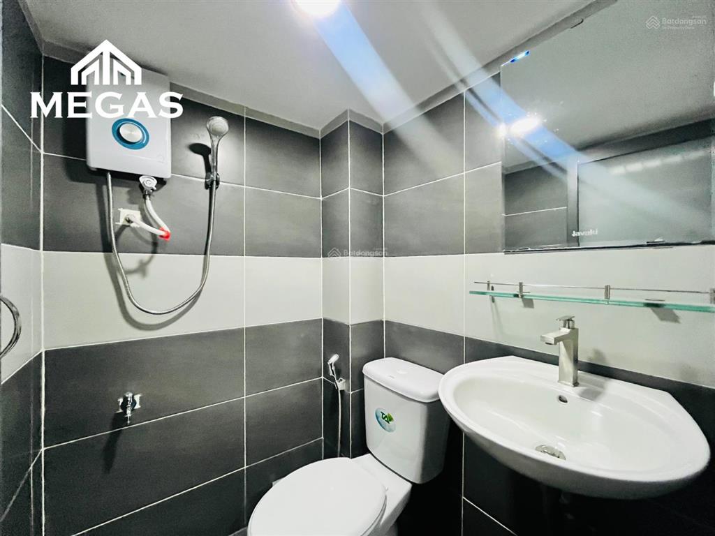 Căn hộ mini full nội thất  máy giặt riêng  ngay cầu tham lương  coopmart phan văn hớn