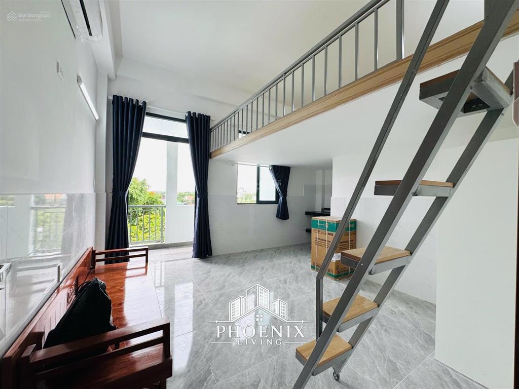 Ban công riêng, full nội thất, mới 100% ngay cvpm quang trung