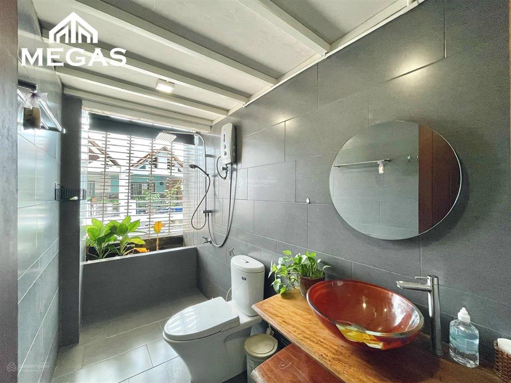 Căn hộ duplex mới 100%  full nội thất  máy giặt riêng ngay phan văn hớn