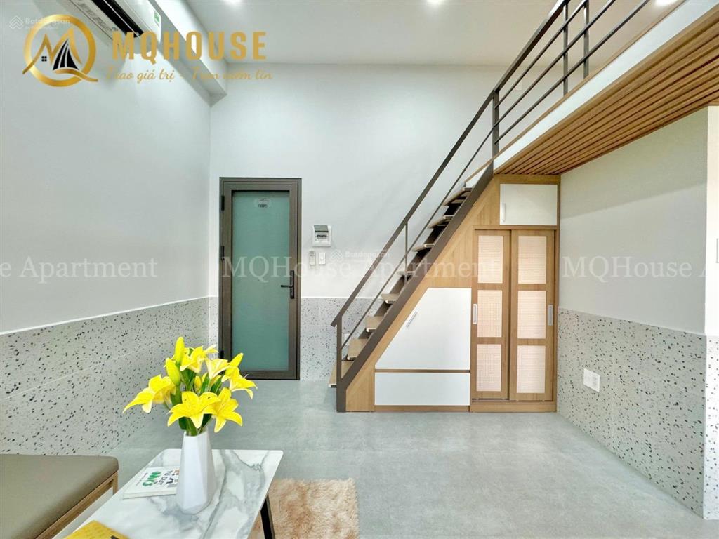 Duplex full nội thất  ban công riêng  mới xây 100% ngay mega market