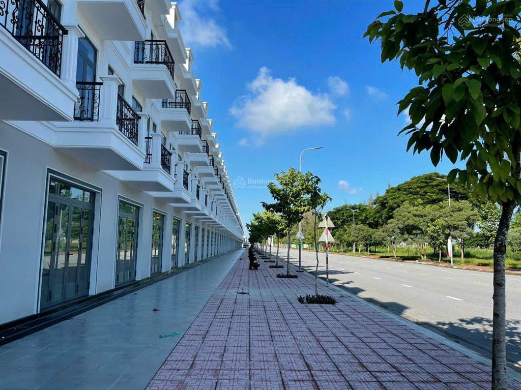 Khu đô thị 5a mekong centre  trung tâm thành phố st nối cảng biển quốc tế trần đề 15p lái xe