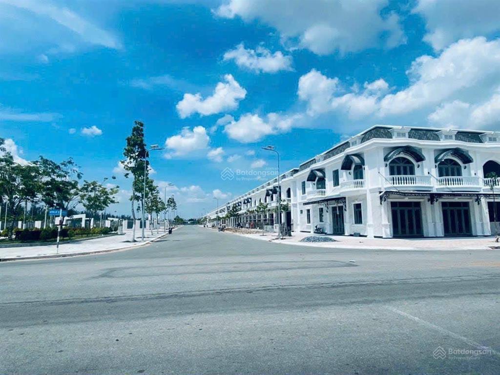 Khu đô thị 5a mekong centre  trung tâm thành phố st nối cảng biển quốc tế trần đề 15p lái xe