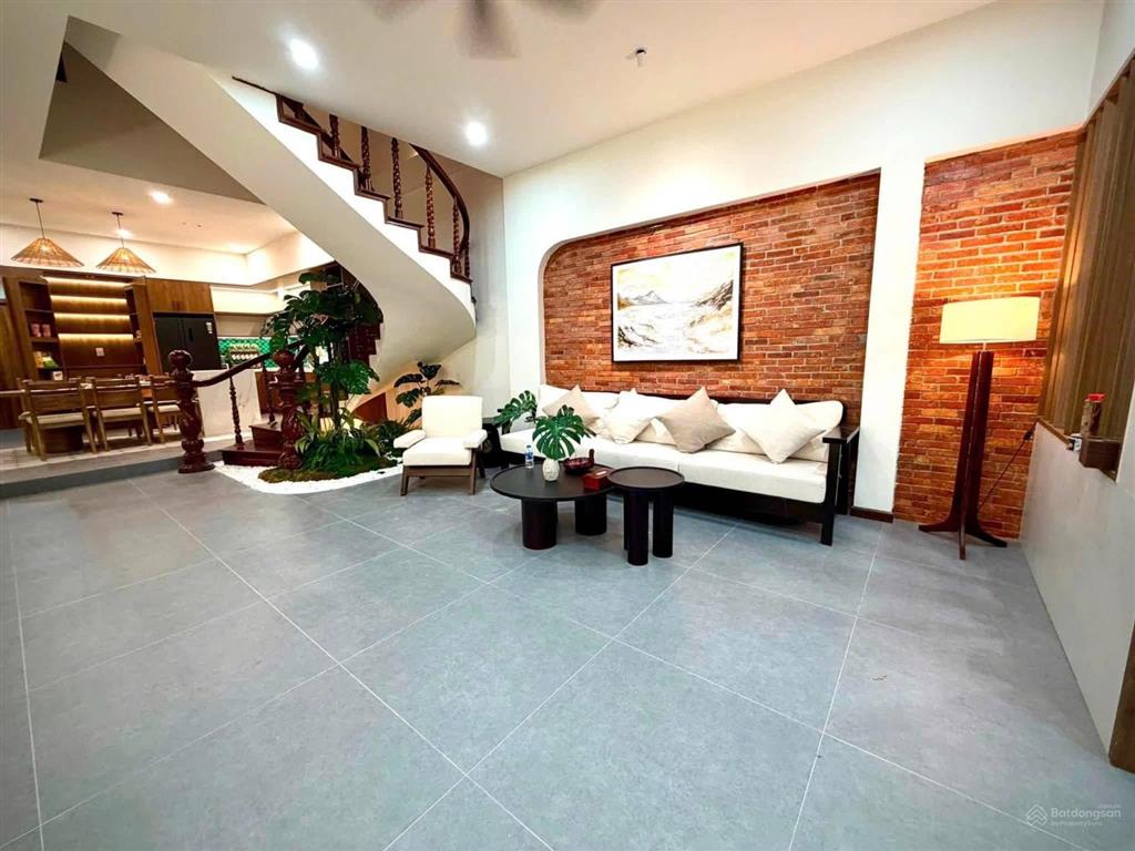Nhà đẹp gần biển khu vực liên chiểu, đà nẵng