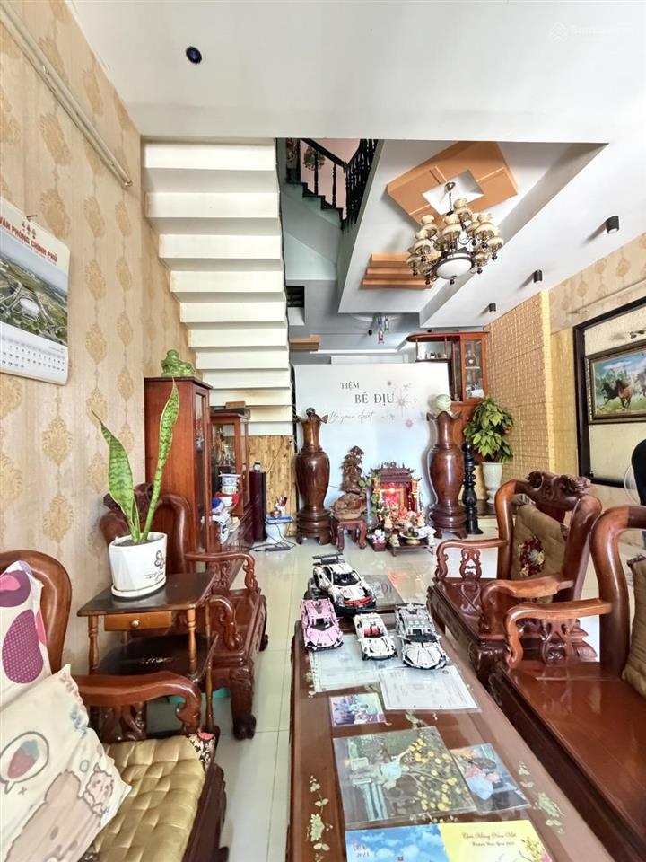 Căn hộ hiếm tại vũ ngọc phan, 8,69 tỷ, 95m², 4pn, 3wc, nhà mặt phố đẹp