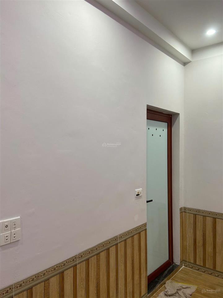 Cho thuê cc tại ngõ 67 phùng khoang, 13 triệu, 83m2, 2pn, 2wc, chính chủ uy tín