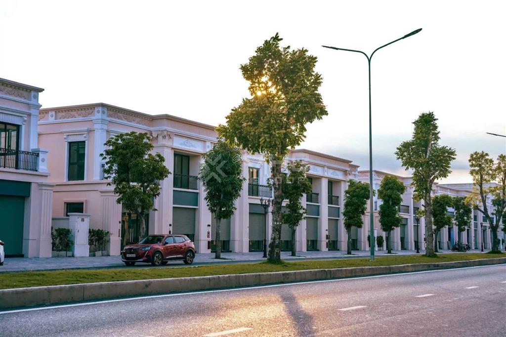 Bán shophouse 90 m2, 5,8 tỷ tại vinhomes royal island