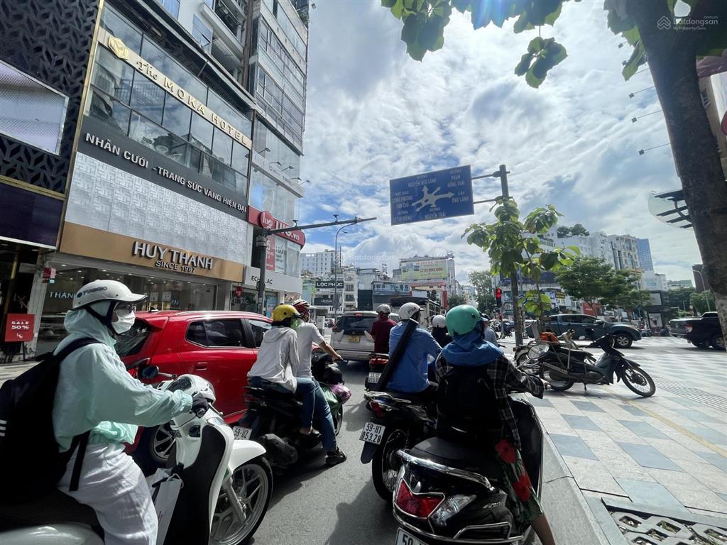 Góc 2mt ngang 6m lý tự trọng, hđt 160tr/th, 59 tỷ cách chợ bến thành 300m