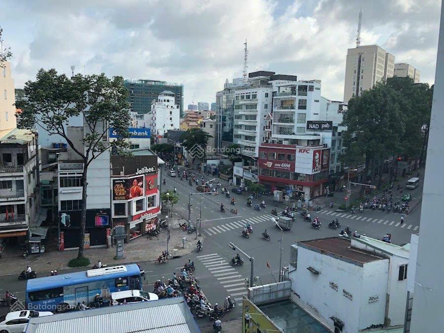 Tòa nhà phan đăng lưu gần phan xích long  dtcn 624m2  hầm 10 tầng  900 tr/th