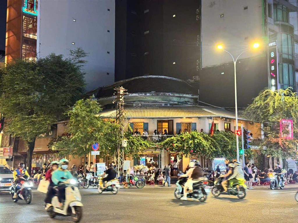 Siêu phẩm di sản quận 1 góc 2 mặt tiền bùi thị xuân  chiều ngang 14m  quỹ đất vàng cho gia tộc