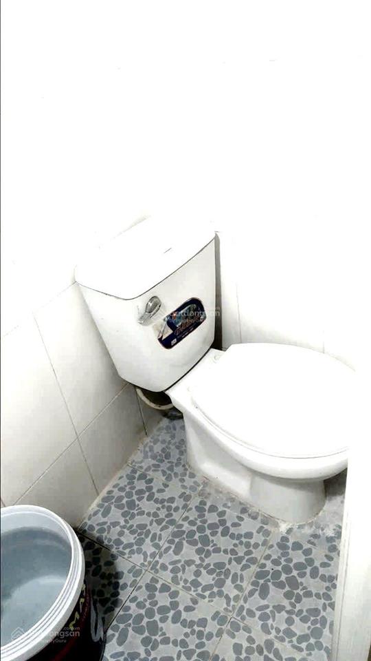 Chính chủ cho thuê phòng khép kín không chung chủ, điều hòa bình nóng lạnh, giá 2,1 triệu/tháng