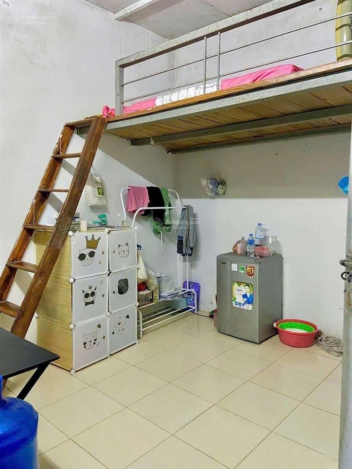 Chính chủ cho thuê phòng khép kín không chung chủ, điều hòa bình nóng lạnh, giá 2,1 triệu/tháng