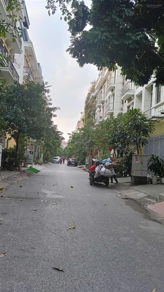 Hiếm  nhà liền kề khu đô thị văn phú  63m2 5 tầng mt5m chỉ nhỉnh 14 tỷ