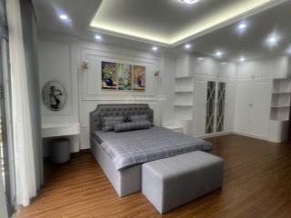Nhà cạnh công viên 365  90m2 mt 5m văn phú  quang trung ở ngay giá hạ chỉ còn 21 tỷ