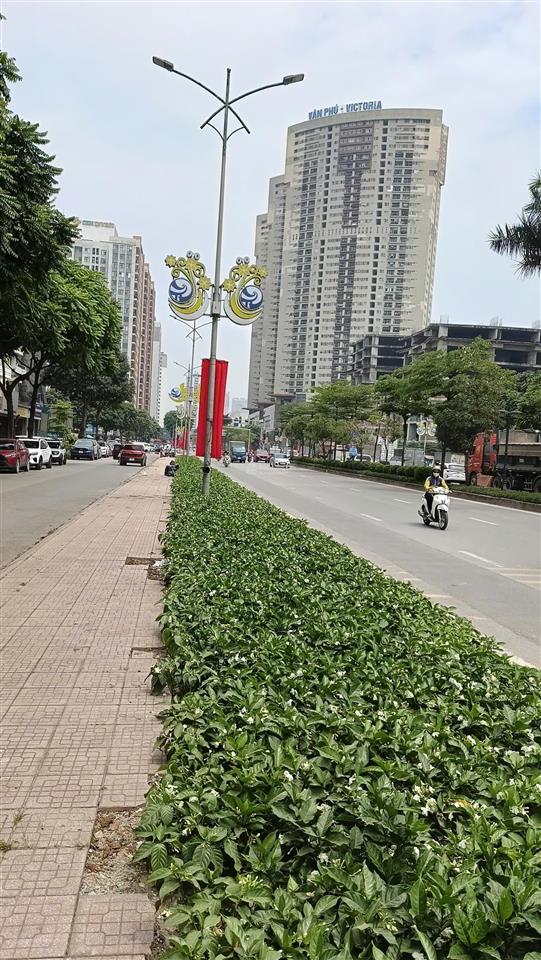 Nhà mặt phố văn khê văn phú đường 42m dt 90m giá chỉ 28.5 tỷ