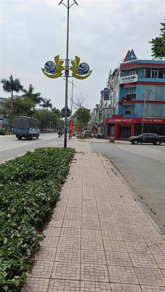 Bán nhà mặt phố phú la văn la 100m2 mặt tiền 5m giá chỉ 33,5 tỷ