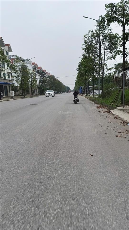 Cắt lỗ 3 tỷ chỉ còn 18 tỷ liền kề văn phú  phú lương 90m2 nhà hoàn thiện