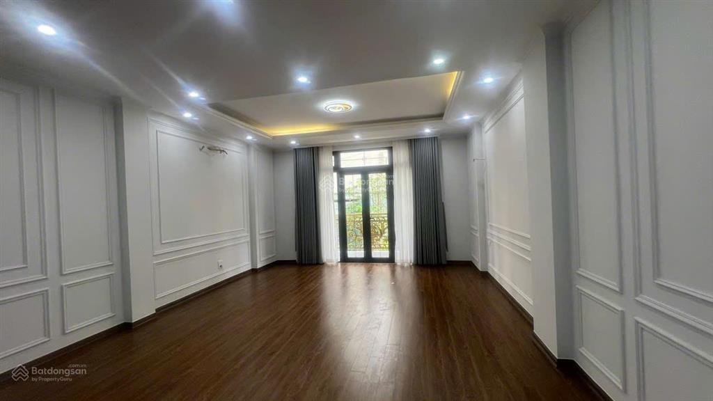 Nhà cạnh công viên 365  90m2 mt 5m văn phú  quang trung ở ngay, giá hạ chỉ còn 20 tỷ