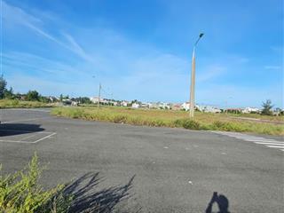 Cần bán lô đất đẹp góc 2 mặt tiền sông cổ cò, diện tích 272m2 . đường 30m.