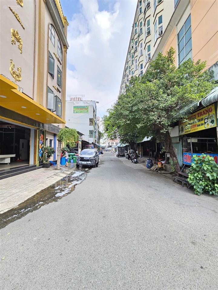 Bán đất mt đường kinh doanh p.dĩ an tp.dĩ an ngay chân chung cư sóng thần, dt 95m2