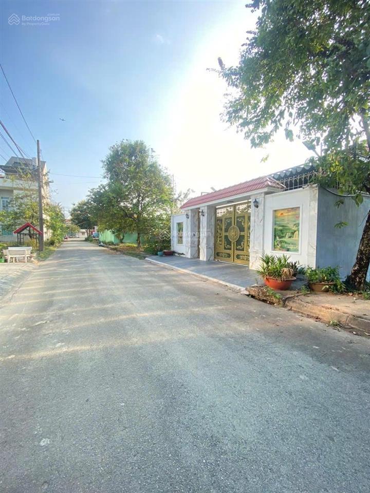 13,8 tỷ  bán đất biệt thự, khu tđc khoa học tự nhiên, p.bình thắng, tp.dĩ an dt 336m2(10x33.6m)