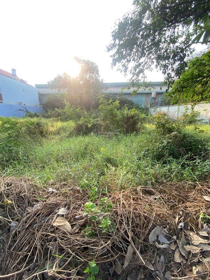 13,8 tỷ  bán đất biệt thự, khu tđc khoa học tự nhiên, p.bình thắng, tp.dĩ an dt 336m2(10x33.6m)