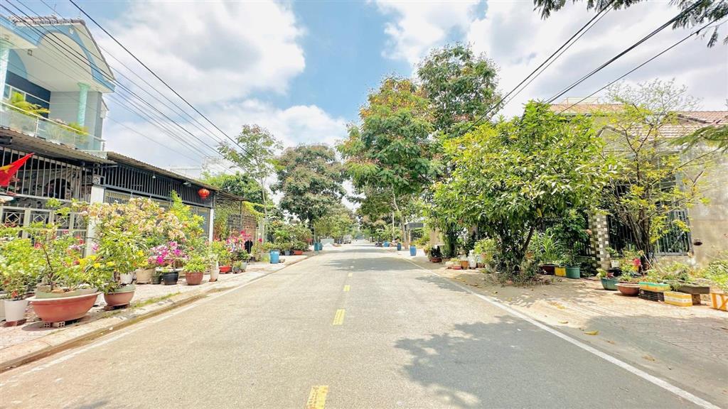5,5 tỷ  bán đất xây biệt thự 7,5x20m gần metro 5km, p. bình an, tp. dĩ an dt 150m2(7,5x20m)