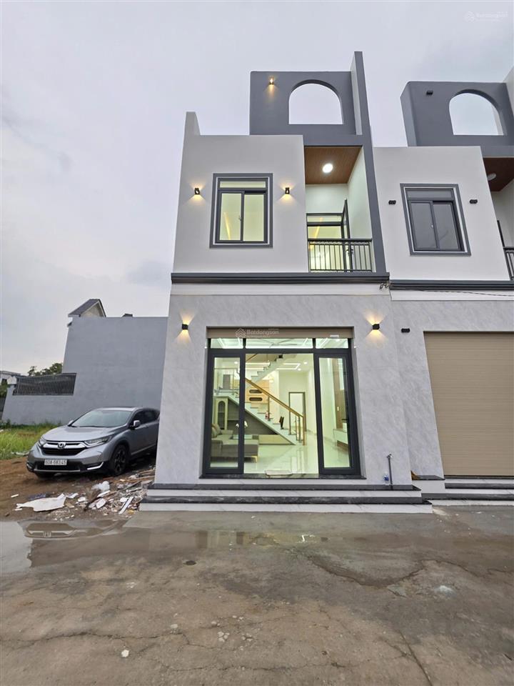 Bán nhà mới 1 trệt 1 lầu 2,99 tỷ ngay cầu hóa an, p.hóa an tp.biên hòa diện tích 64,6m2